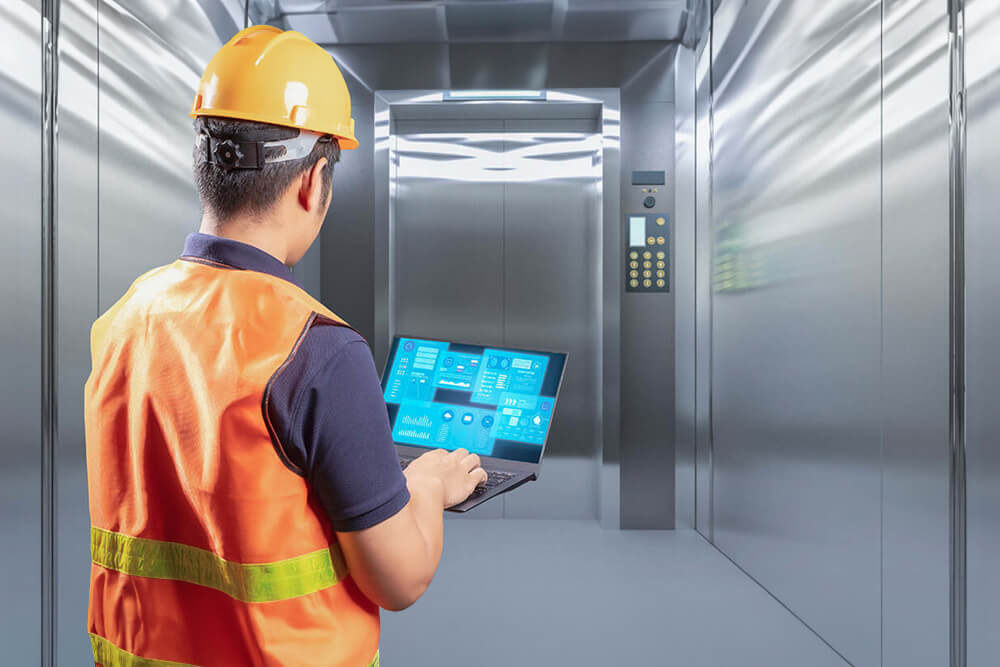 Reduce Theft Incidents With an Elevator Monitoring System